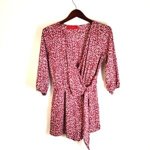 Akira Chicago Red Label M‎ 3/4 Sleeve Plunge Neck Sash Lined Romper Floral Party